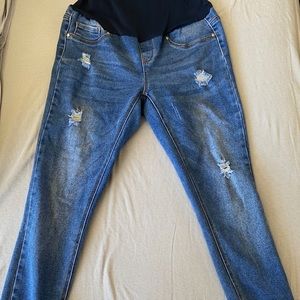 Maternity jeans size Large